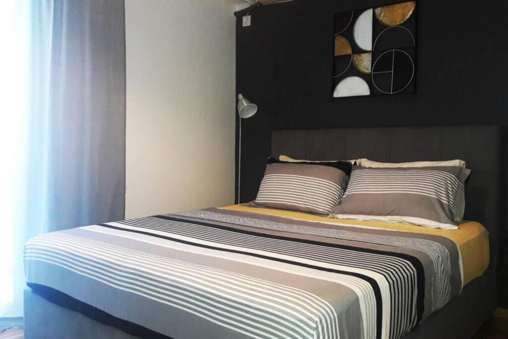 Elegant & Charming Apt. In The Hilton Area Apartment Athens Ngoại thất bức ảnh