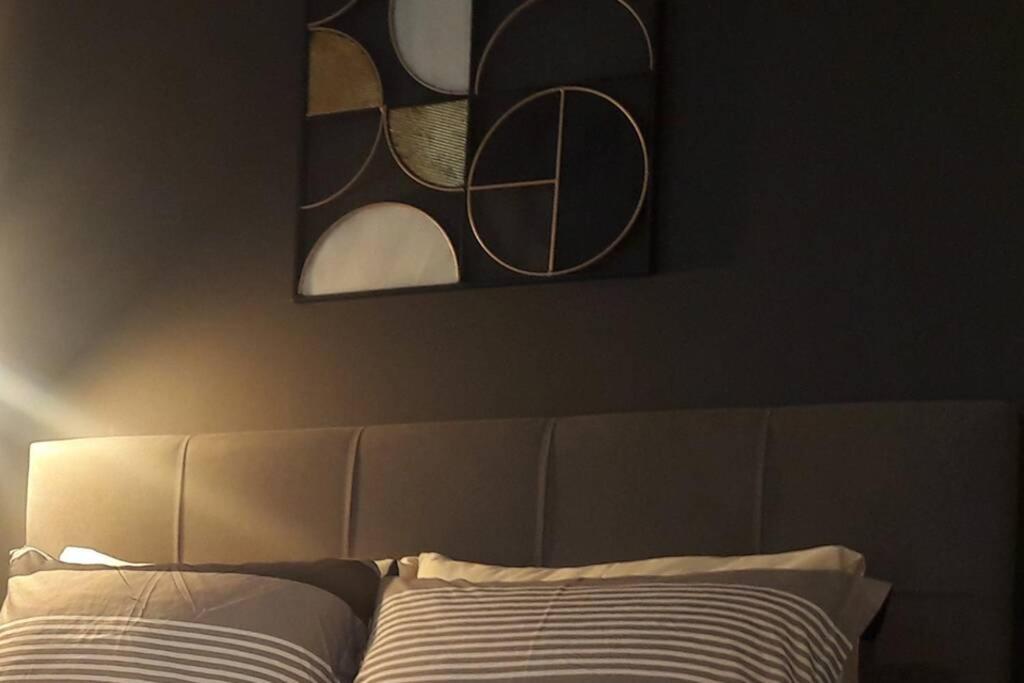 Elegant & Charming Apt. In The Hilton Area Apartment Athens Ngoại thất bức ảnh